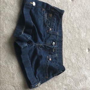 Woman’s jean shorts